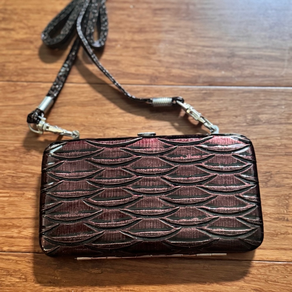 Vintage Hard Shell Crossbody Clutch Metallic Scale Textured Leather Bag Merlot